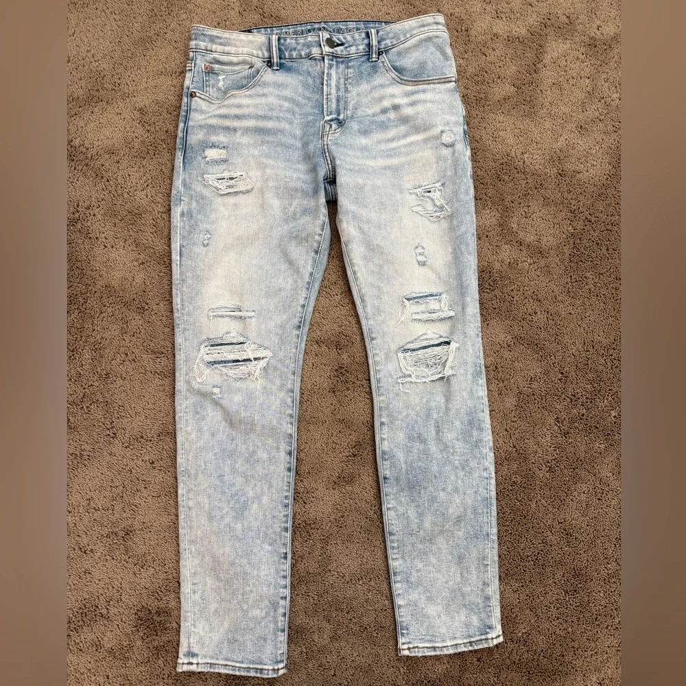 American Eagle Outfitters light wash
